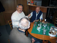 Debata u stolu zleva :  Milan Ligocki, Honza �imonovi�