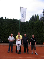 Spole�n� foto pod vlajkou