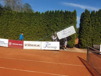 Vzty�ov�n� klubov�ch vlajek