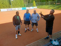 Slavnostn� p��pitek �ampa�sk�m :  Ale� Dobesch