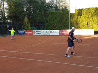 Tenisov� utk�n� se sponzory