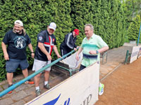 Vzty�ov�n� klubov�ch vlajek