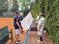 Vzty�ov�n� klubov�ch vlajek