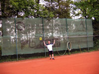 Ren� Farga� p�ed plotem