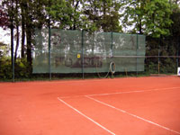 Plachty na nov�m plotu