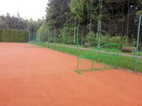 P�ed�lovac� ploty na dvorc�ch