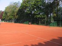 P�ed�lovac� ploty na dvorc�ch