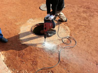 Vyzb�jen� betonu kolem �achty