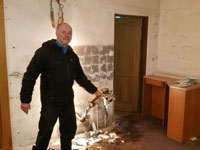 Ale� Dobesch p�i demont�i