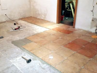 Pokl�d�n� nov� dla�by