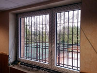 Nov� okno klubovna