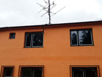 Pohled na budovu s nov�mi okny