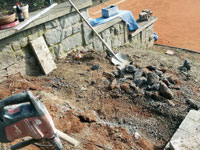 Vysek�n� p�vodn�ho podsypu