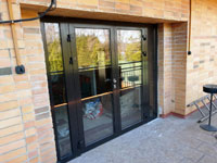 Vstupn� dve�e na balk�n