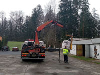 Skl�d�n� antuky z auta