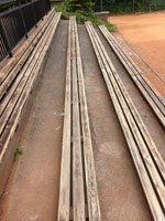 Odstran�n� sm�la z lavi�ek