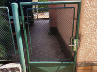 Oprava vstupn� branky