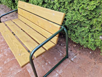 Nov� lavi�ky na dvorc�ch