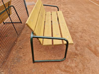 Nov� lavi�ky na dvorc�ch