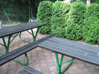 Nov� n�t�ry stol� a lavi�ek