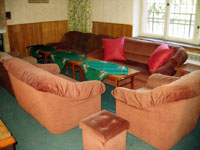 Druh� seda�ka v klubovn�