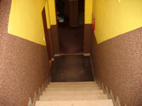 Malby a sokl na schodech