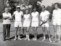 Rok 1973 :  Drustvo dosplch