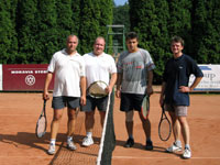 Konec finlovho utkn zleva :  Jaroslav Kroliczek, Libor Farga, Ji Pieter, Miroslav Plachta
