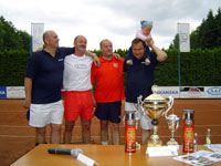 Tsn po pedvn cen zleva :  Roman Hladonik, Petr Gavlas, Ale Dobesch, Ren Farga s dcerou Lucinkou