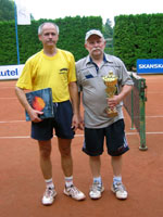 Finalist dvouhry 49 a vce let zleva :  Jan Tomis, Milan Bonek