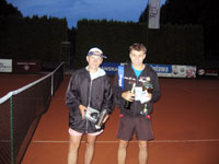 Finalist dvouhry do 37 let zleva :  Marek Mojk, Petr Vitsek