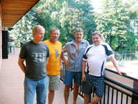 Organizan vbor zleva :  Vlastimil Jeek, Karel Kavulok, Bronislav Raszka, Ren Farga