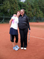 astnice turnaje zleva :  Beata Fiarov, Karin Lasotov