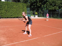 astnice turnaje zleva :  Regina Lich, Iva Dokoupilov
