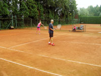 astnci turnaje zleva :  Kateina Ondriov, Pavel Ondri