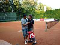 7.msto zleva :  Tom Vavrda