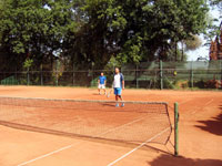 Modr stice zleva :  Pavel Nierostek, Ji Bedn
