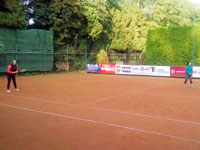 astnice turnaje zleva :  Karin Lasotov, Monika Kremerov