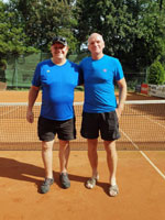 astnci turnaje zleva :  Roman Hladonik, Milo Jadamus