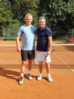 astnci turnaje zleva :  Petr Klus, Pavel Nierostek