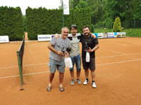 1.m�sto zleva :  Roman Hu�ka, David Vici�n