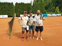 3.m�sto zleva :  Ren� Halapatsch, Martin Holub��k