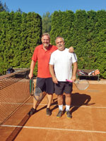 ��astn�ci turnaje zleva :  Ivo �ern�, Roman Hu�ka