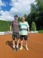 ��astn�ci turnaje zleva :  Ond�ej �otkovsk�, Ren� Farga�