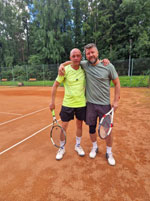 ��astn�ci turnaje zleva :  Tom� Sikora, Robert Kauki�