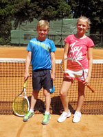 Foto po dvouhr�ch zleva :  David Sikora, Lucie Farga�ov�