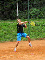 ��astn�k soust�ed�n� :  Adam Jadamus