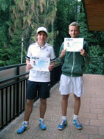 3.m�sto �ty�hra dorostenci zleva :  Bartolomiej Trzos, Mikolaj Dworzanski