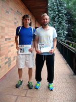 1.m�sto �ty�hra mu�i zleva :  Petr Vod�k, Mat�j Krac�k