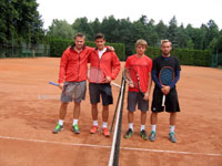 Semifinalist� �ty�hry mu�� zleva :  Dan Sk�cel, Marek Majda, Petr Vod�k, Mat�j Krac�k